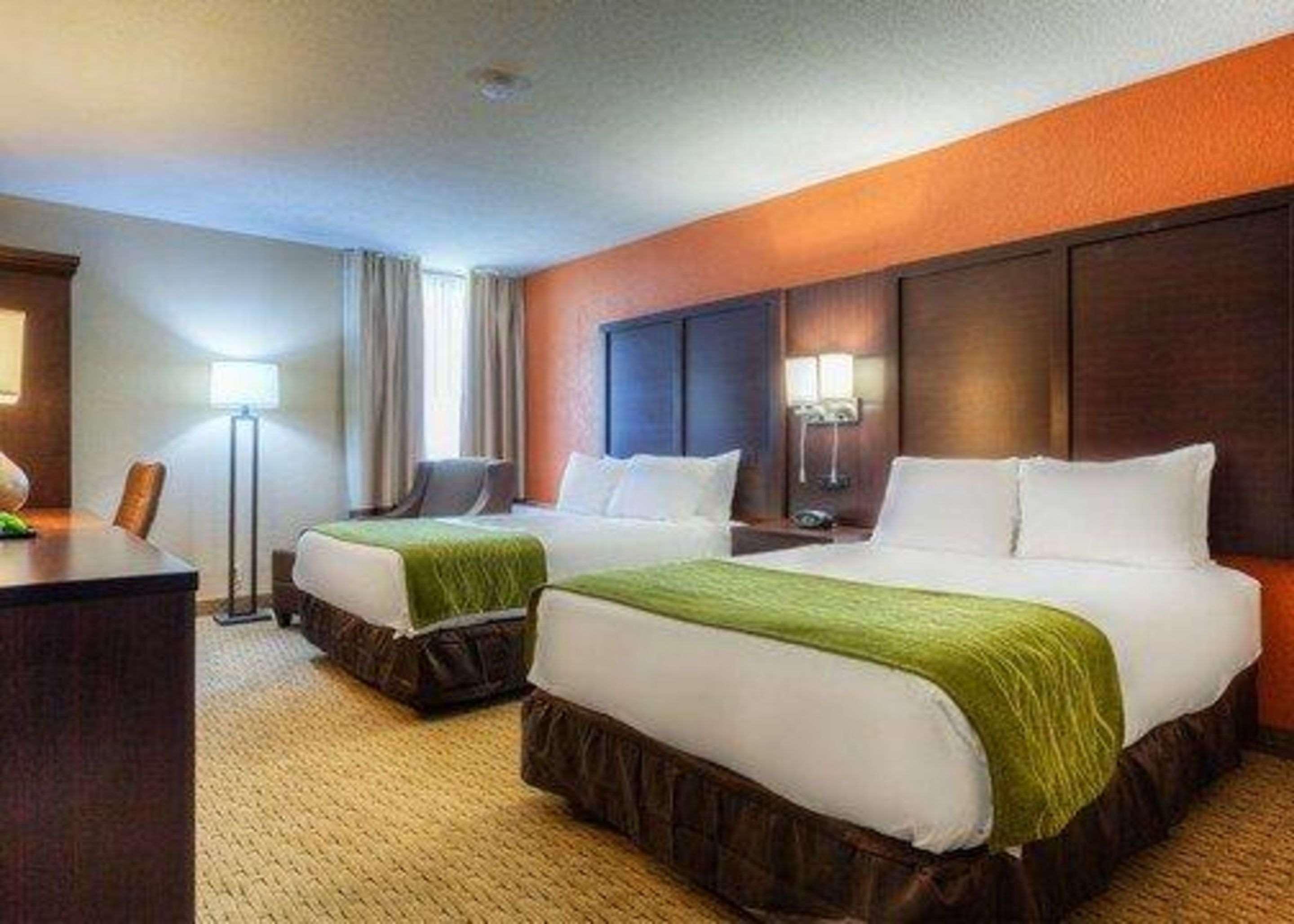 Comfort Inn & Suites Evansville Airport Εξωτερικό φωτογραφία