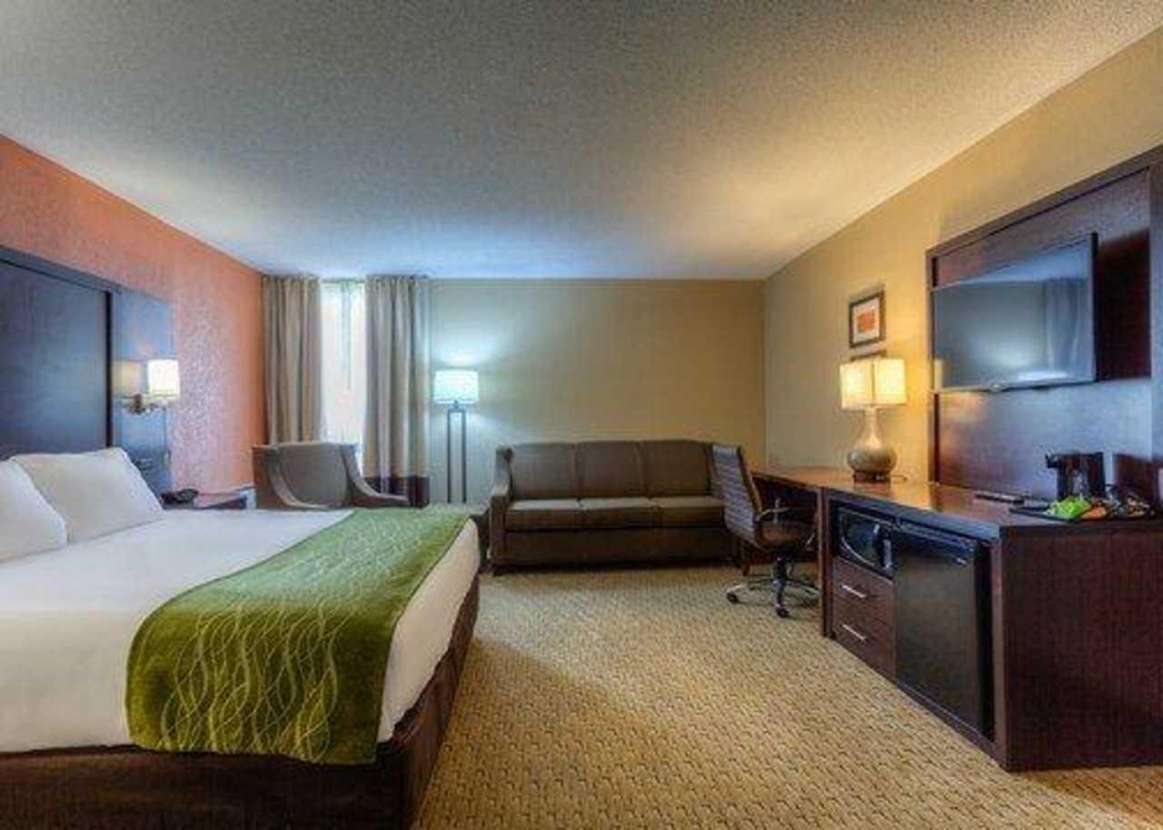 Comfort Inn & Suites Evansville Airport Εξωτερικό φωτογραφία