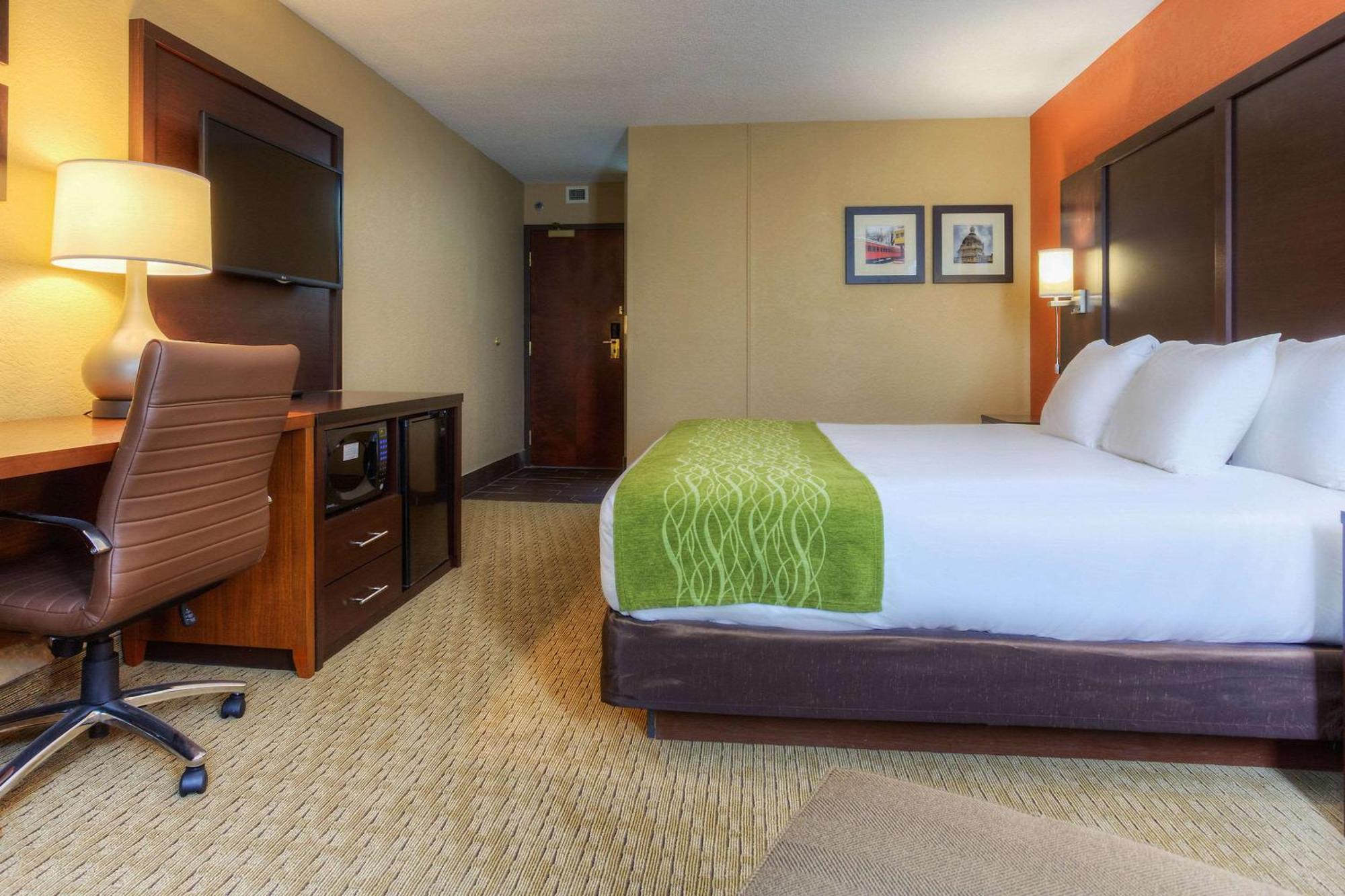 Comfort Inn & Suites Evansville Airport Εξωτερικό φωτογραφία