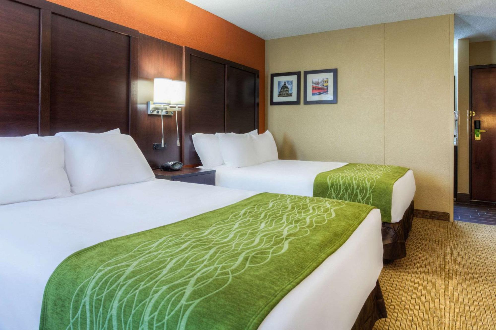 Comfort Inn & Suites Evansville Airport Εξωτερικό φωτογραφία