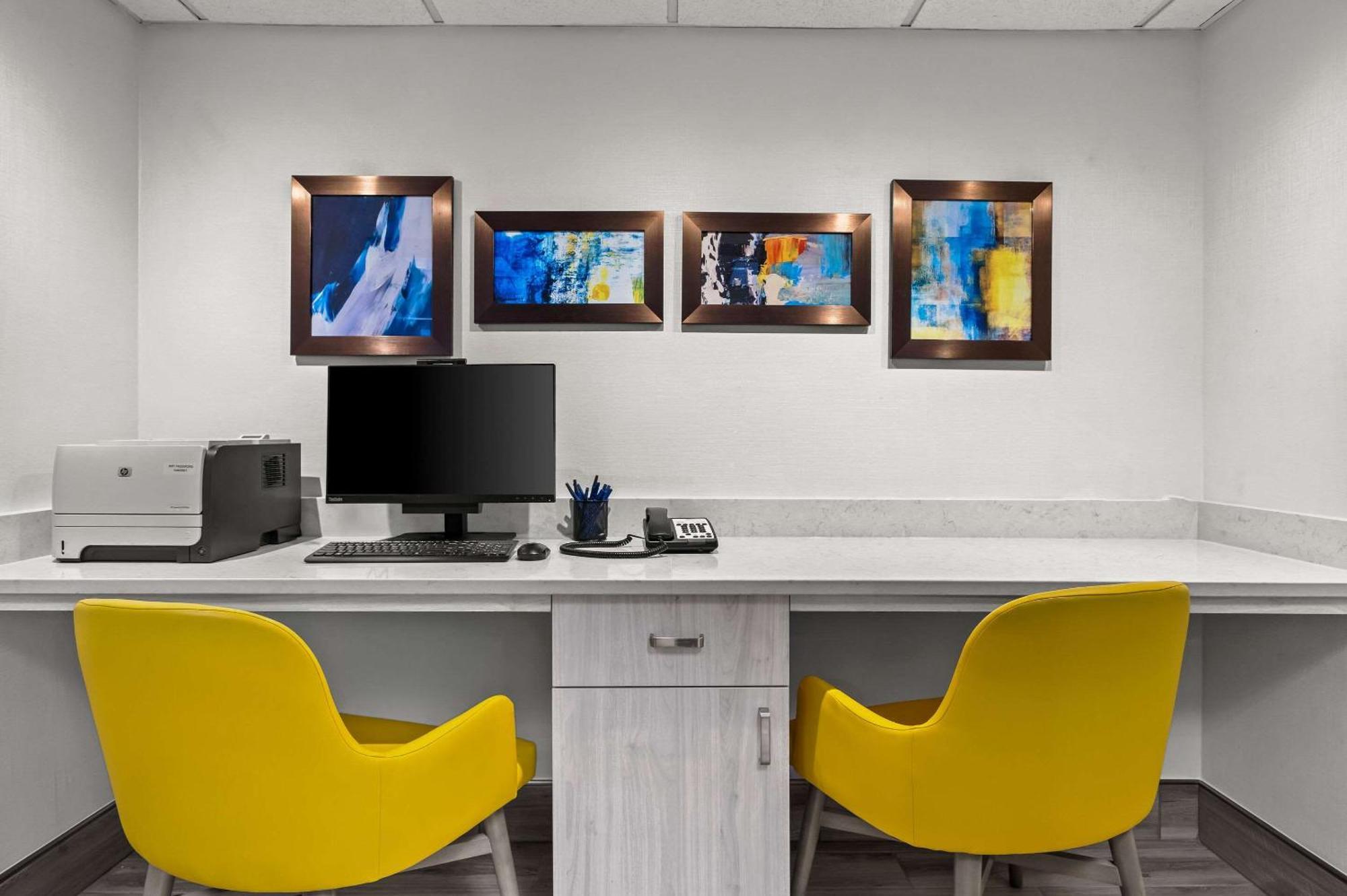 Comfort Inn & Suites Evansville Airport Εξωτερικό φωτογραφία